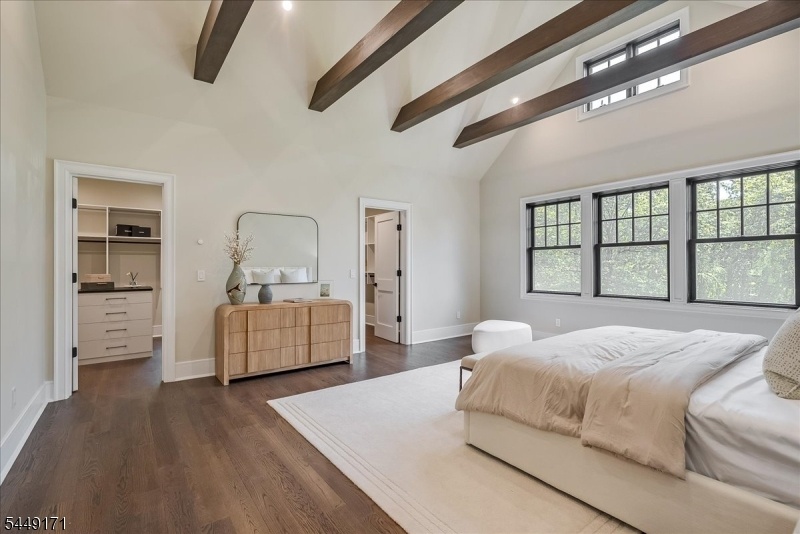 Upstairs Primary Bedroom