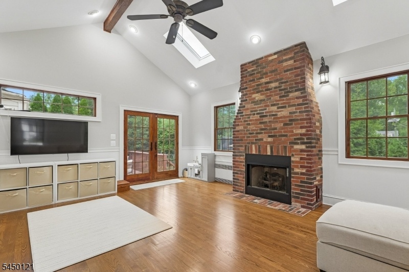 High Ceiling Family Room 3