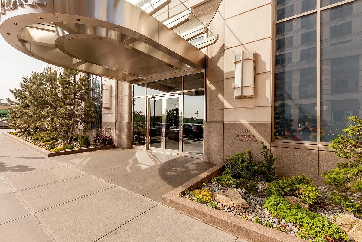220 Riverside Blvd. 5-K Lincoln Square New York NY 10069