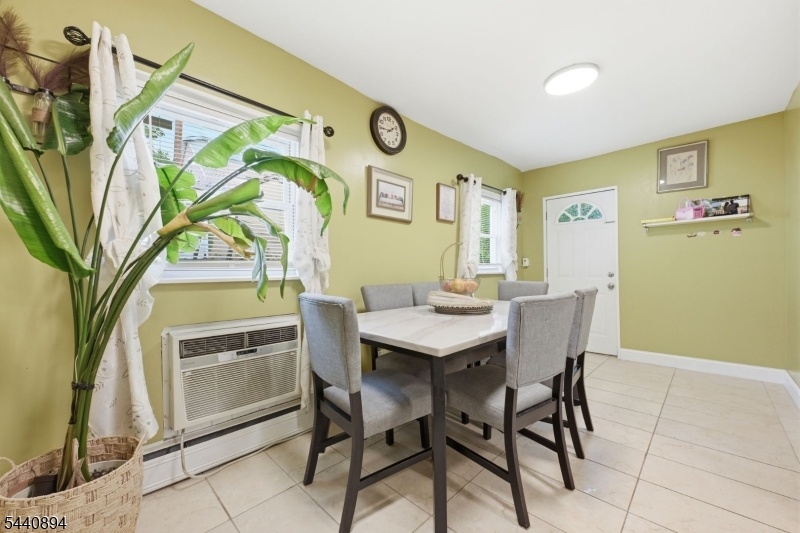 Breakfast Nook
