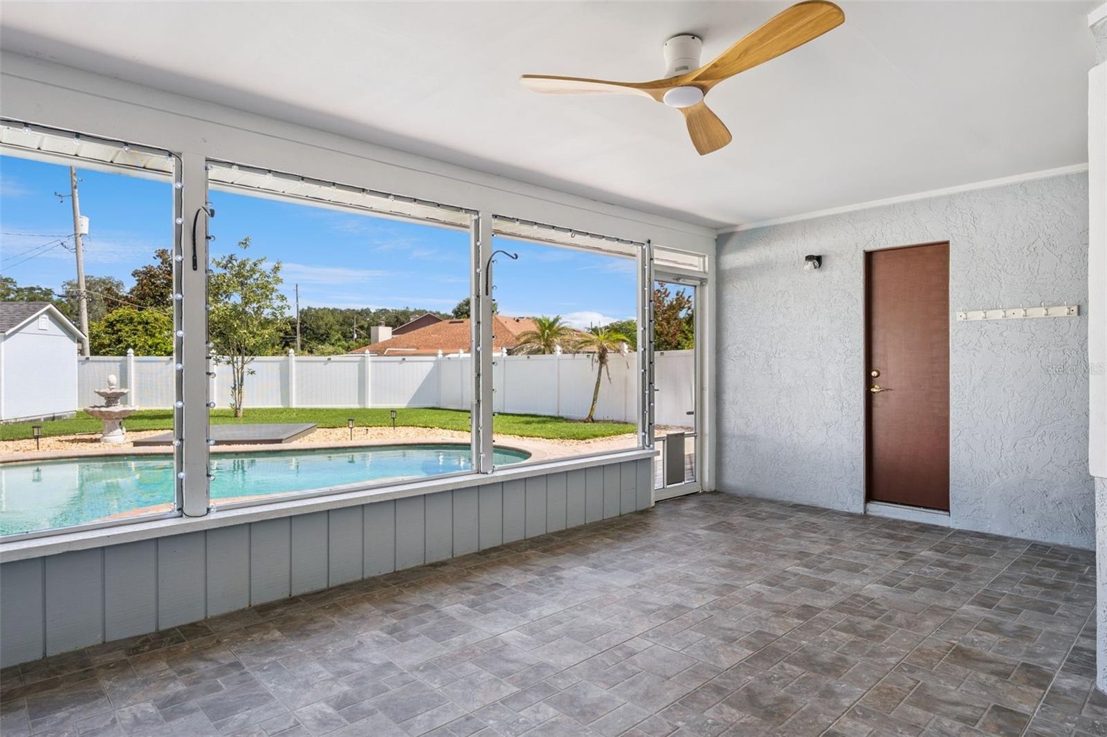 Screened-In Covered Lanai