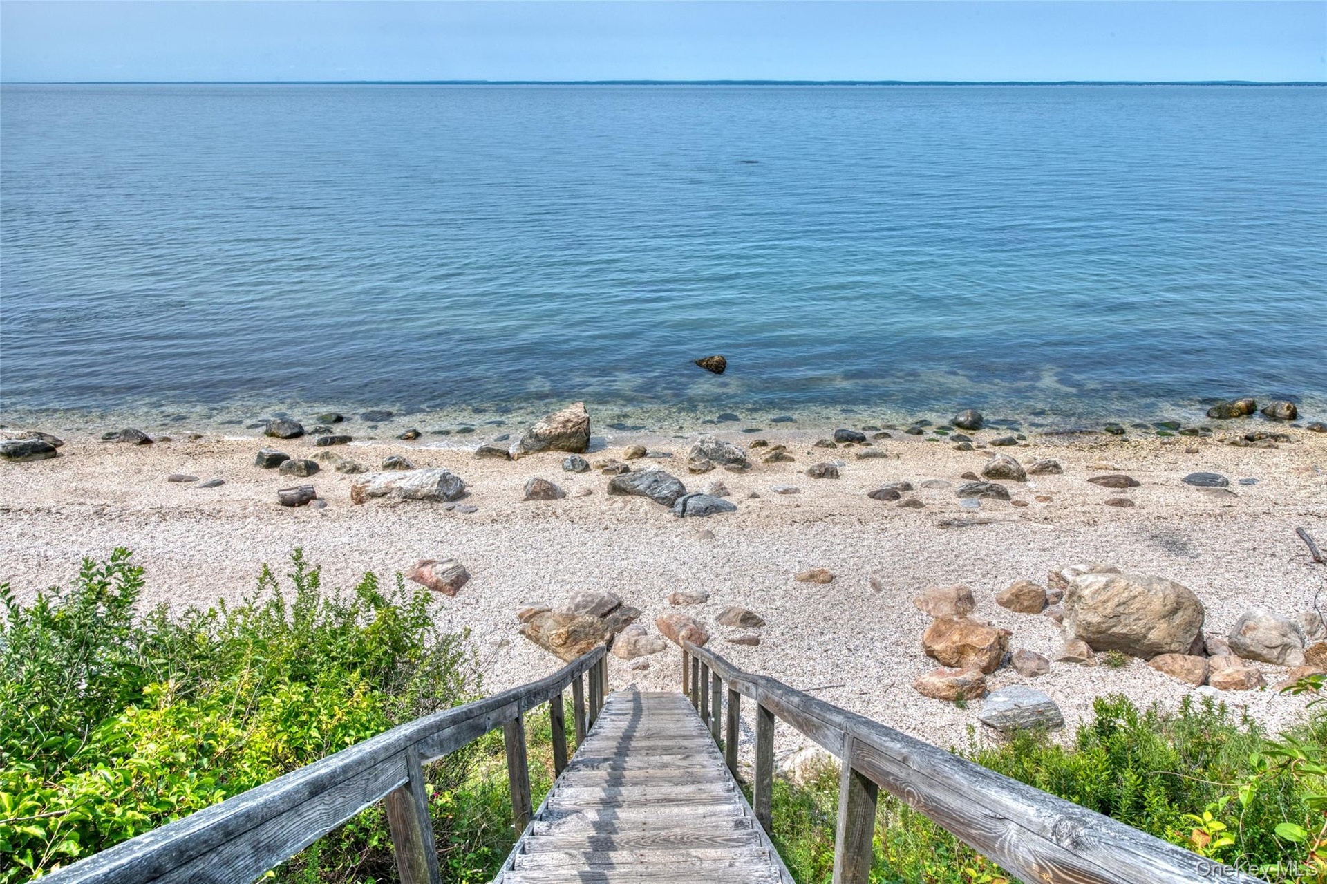 entrance to public sound beach