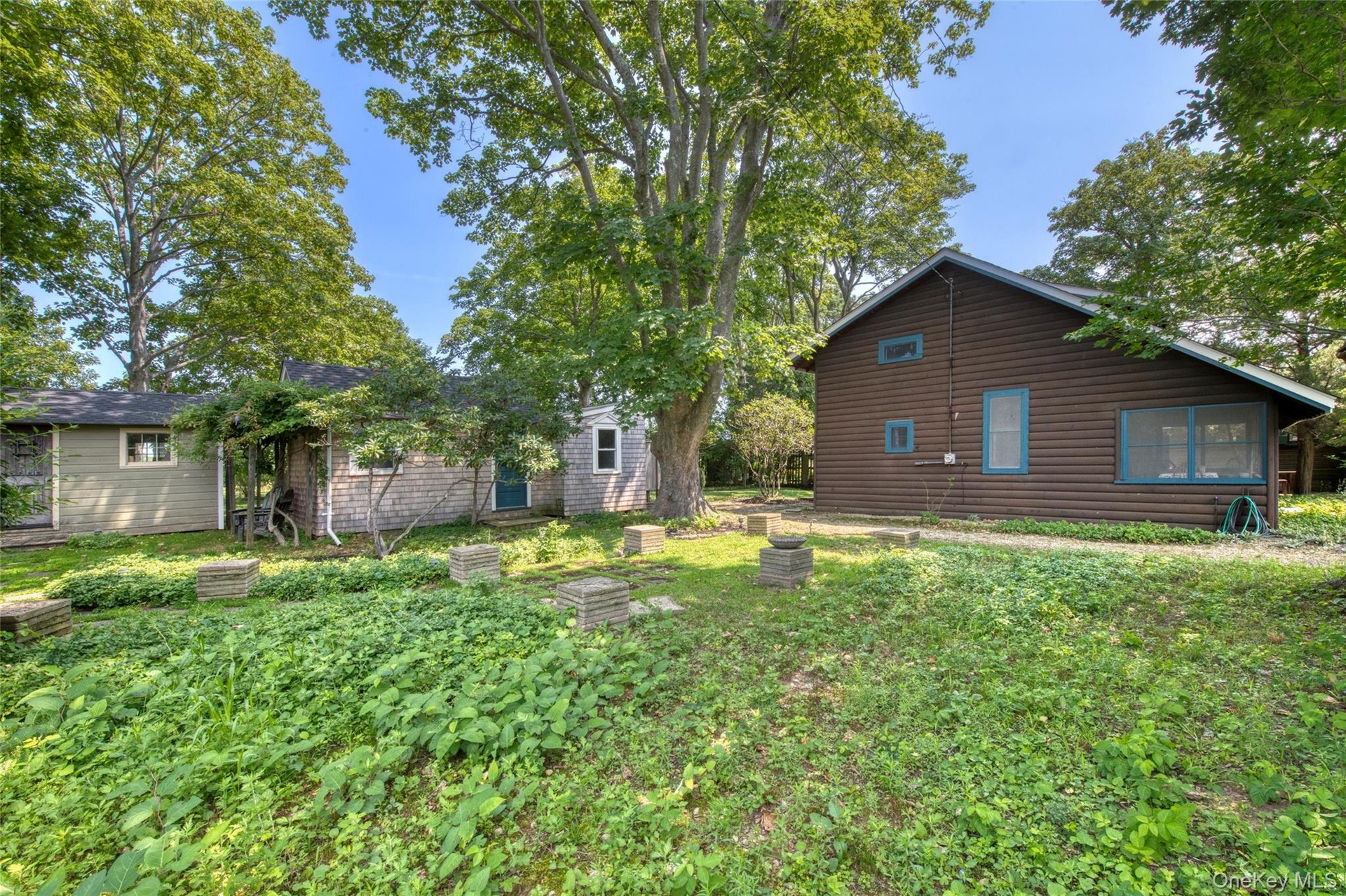 Cottage plus two accessory structures
