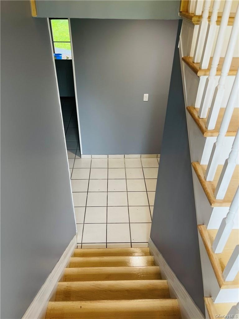 Finisned walk out basementwith family room with 2 bedrooms