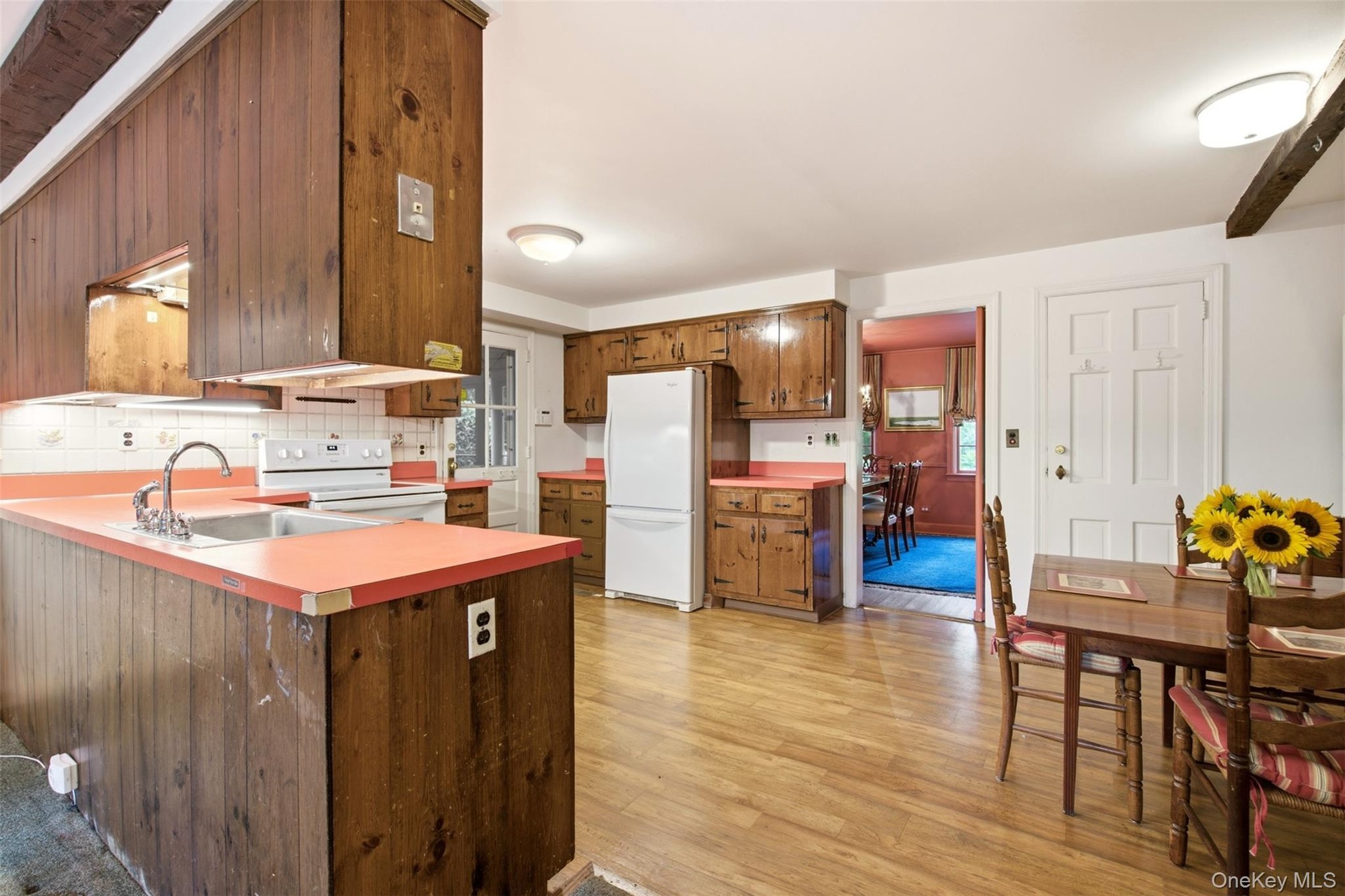 Eat-In Kitchen area
