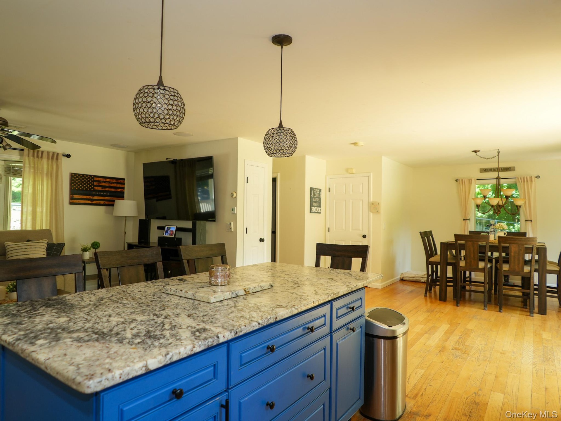Separate dining area in addition to the island seating