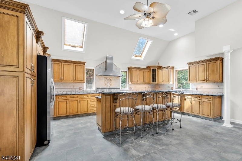 Center Island in Kitchen