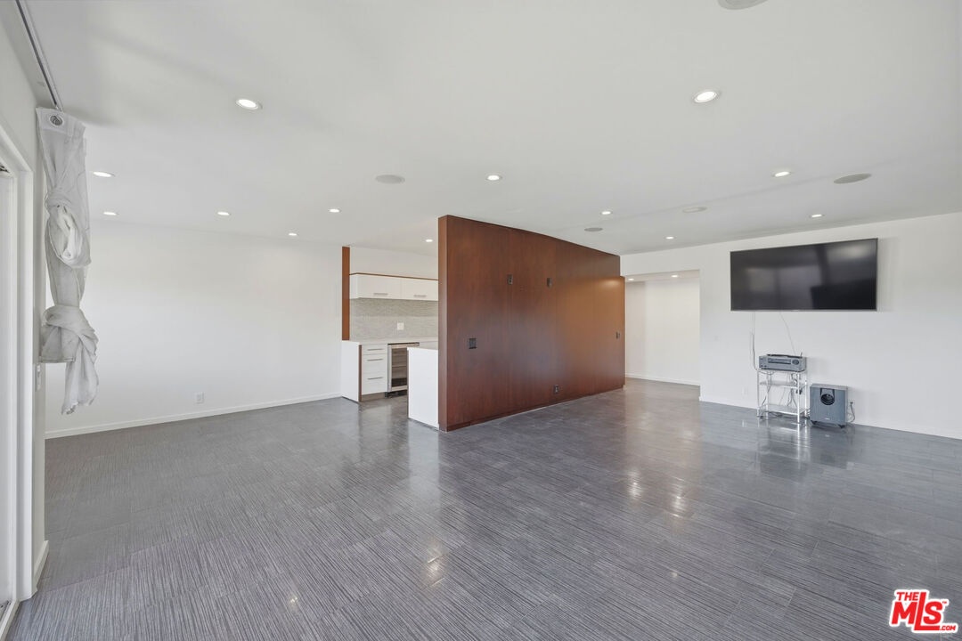 Living room_dining area