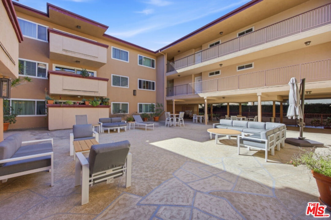 Courtyard_ common area