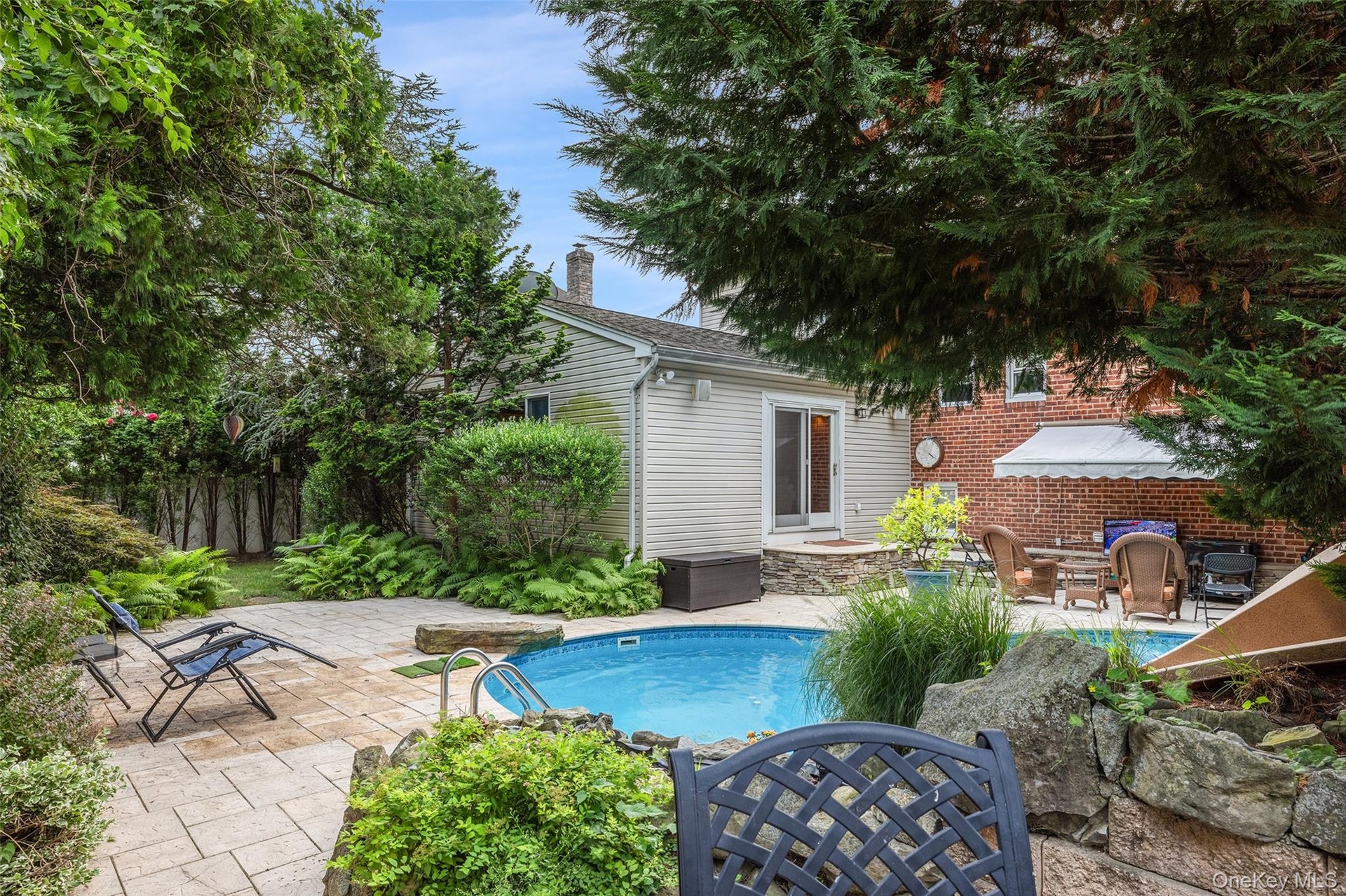 In-ground Salt Water Pool