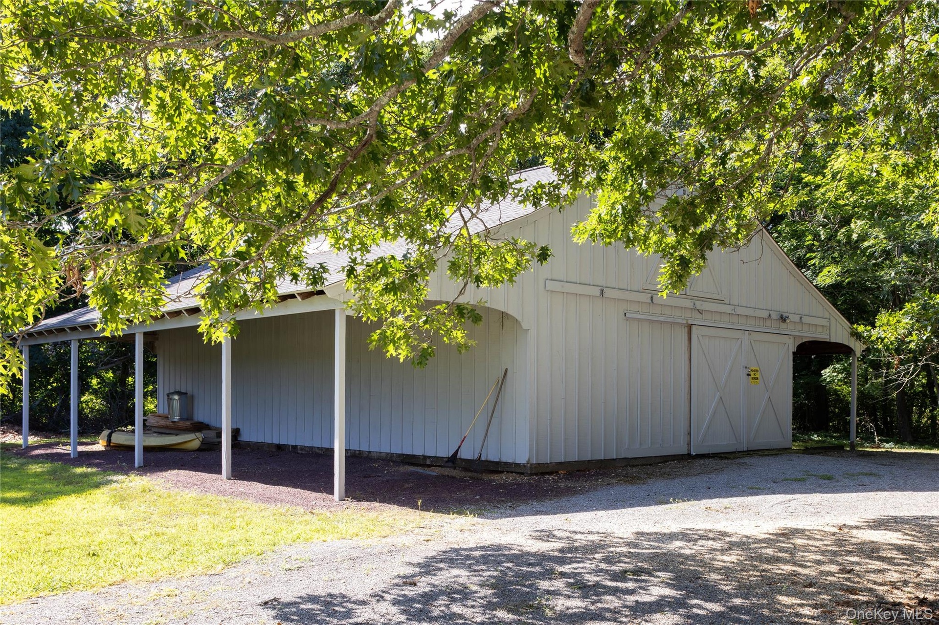 4-stall barn view