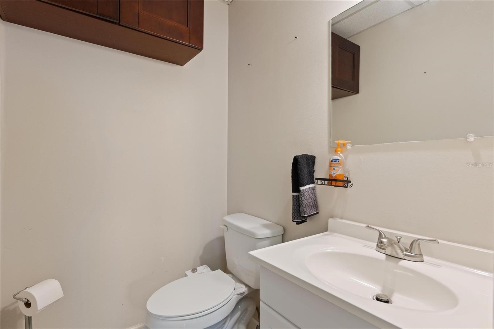 2nd Floor Bathroom