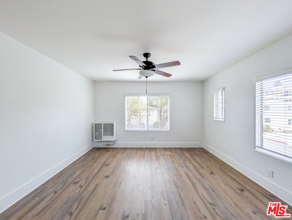 5944 Living Room