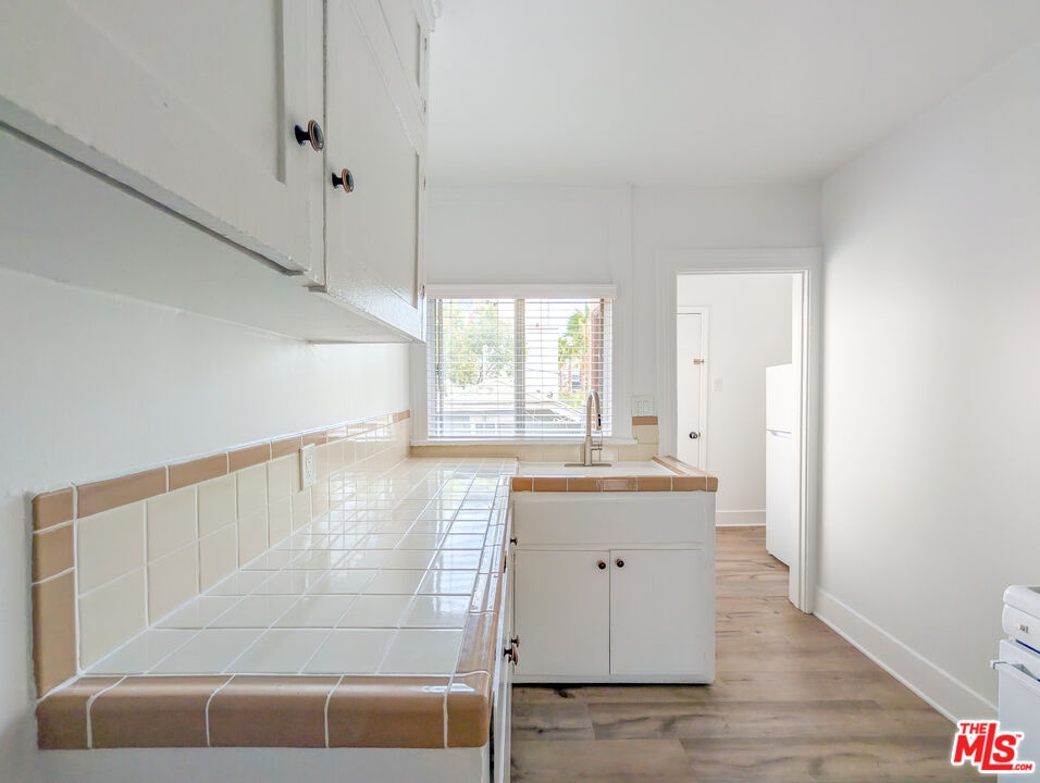 5944 Kitchen