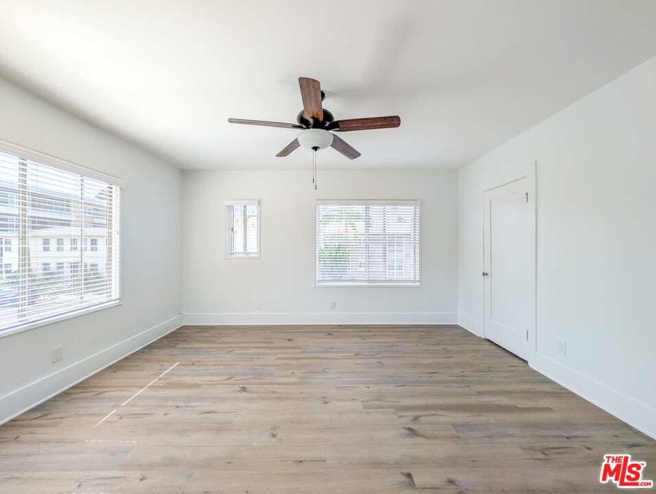 5944 Living Room