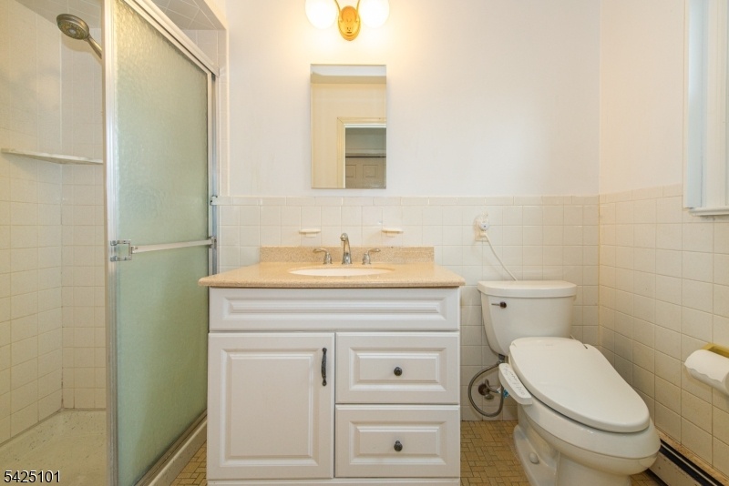 Primary En Suite