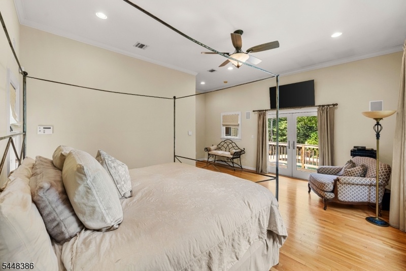 Primary Bed