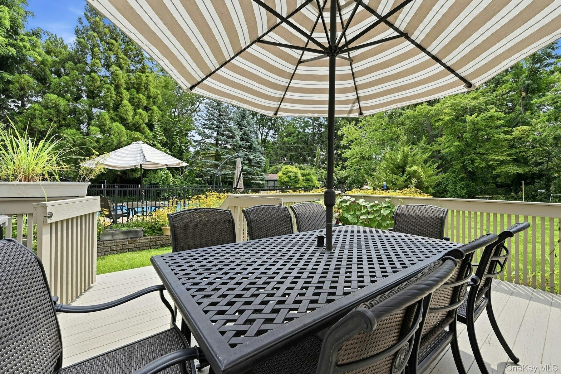 enclosed deck
