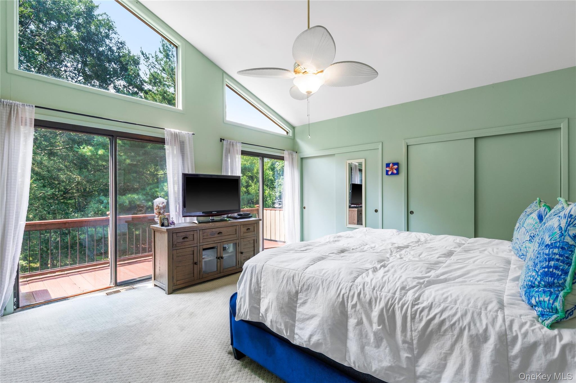 Stunning primary bedroom
