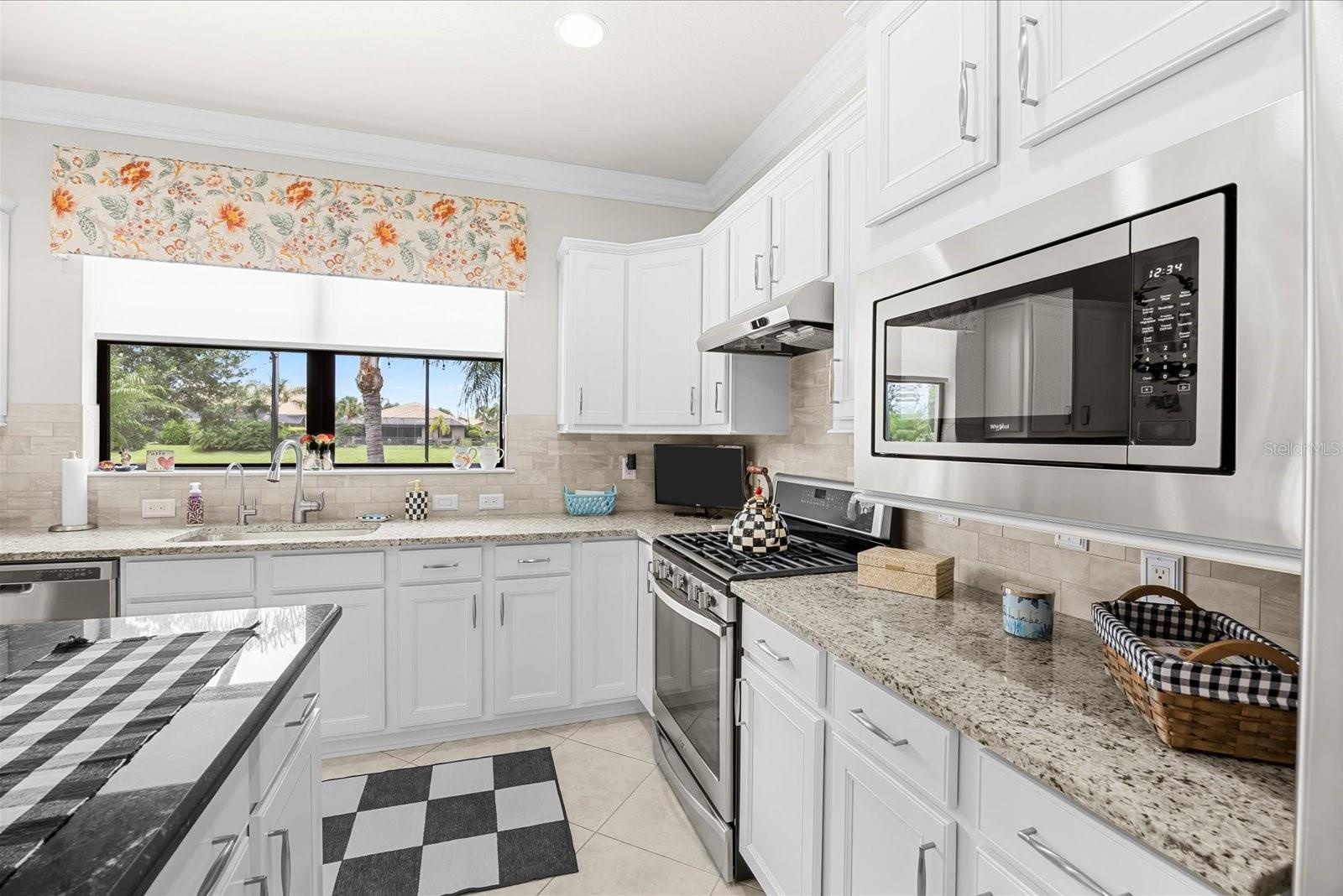 Modern Kitchen Featuring a Gas Range for Effortless Cooking
