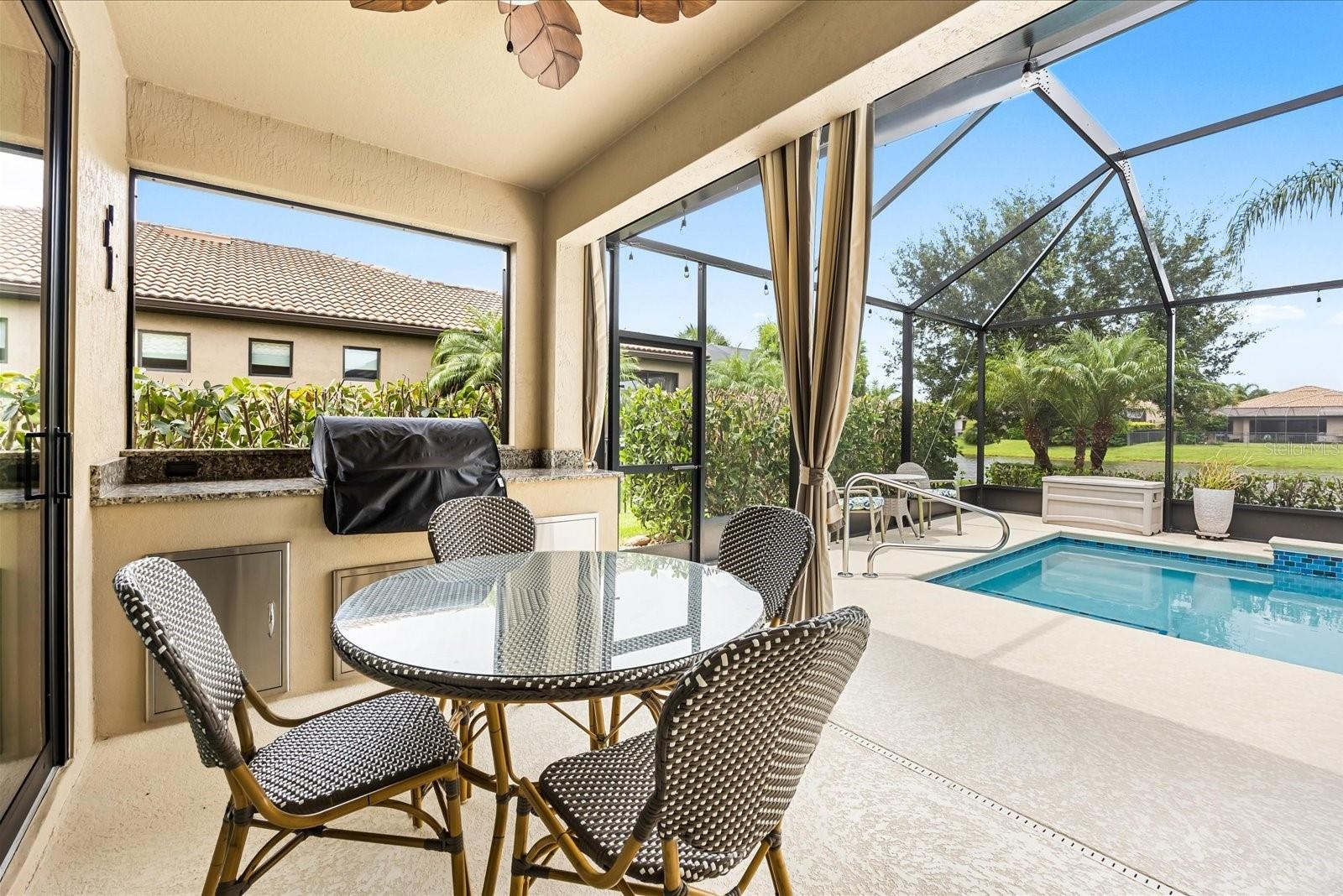 Outdoor Kitchen Designed for Effortless Entertaining