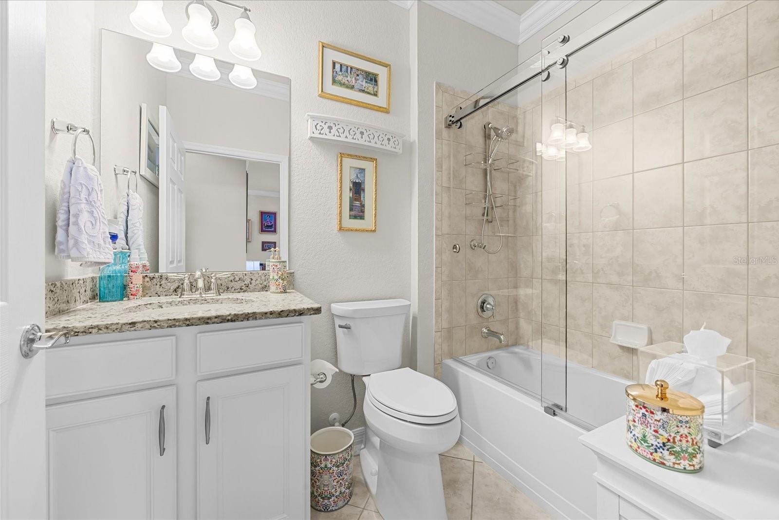 Guess Bathroom Glass Shower Doors