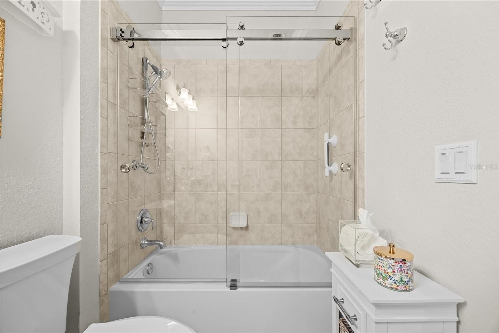 Guess Bathroom Glass Shower Doors