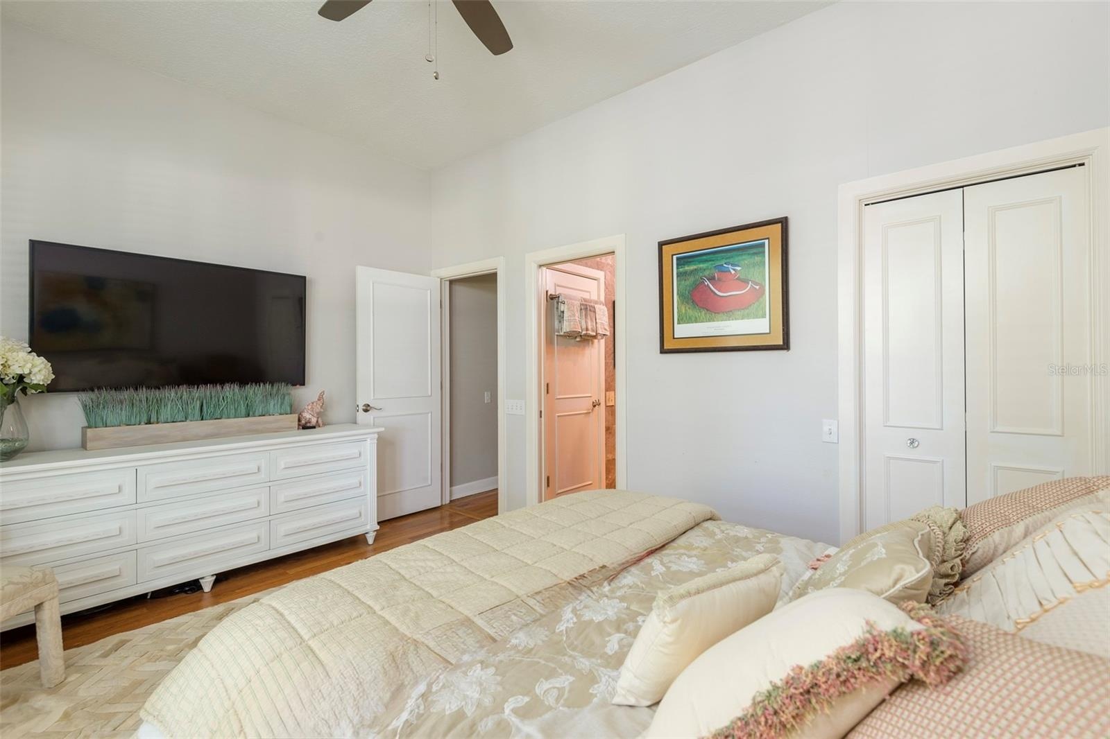 Guest bedroom 4