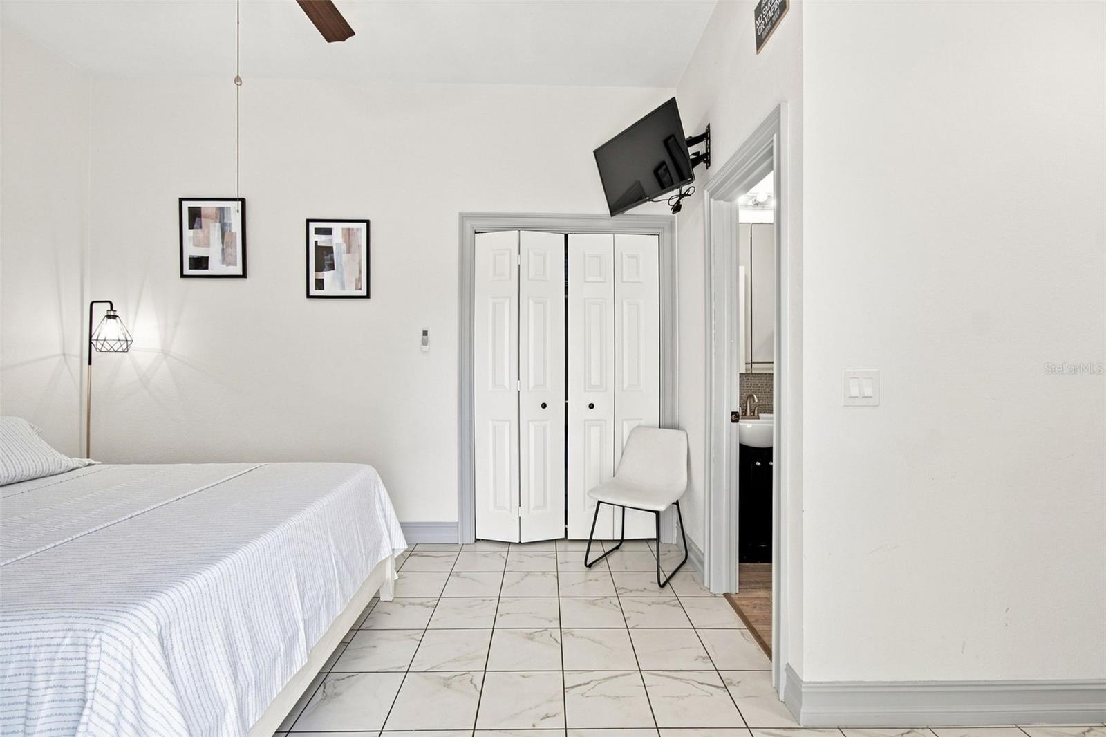 Mother-in-law suite 1