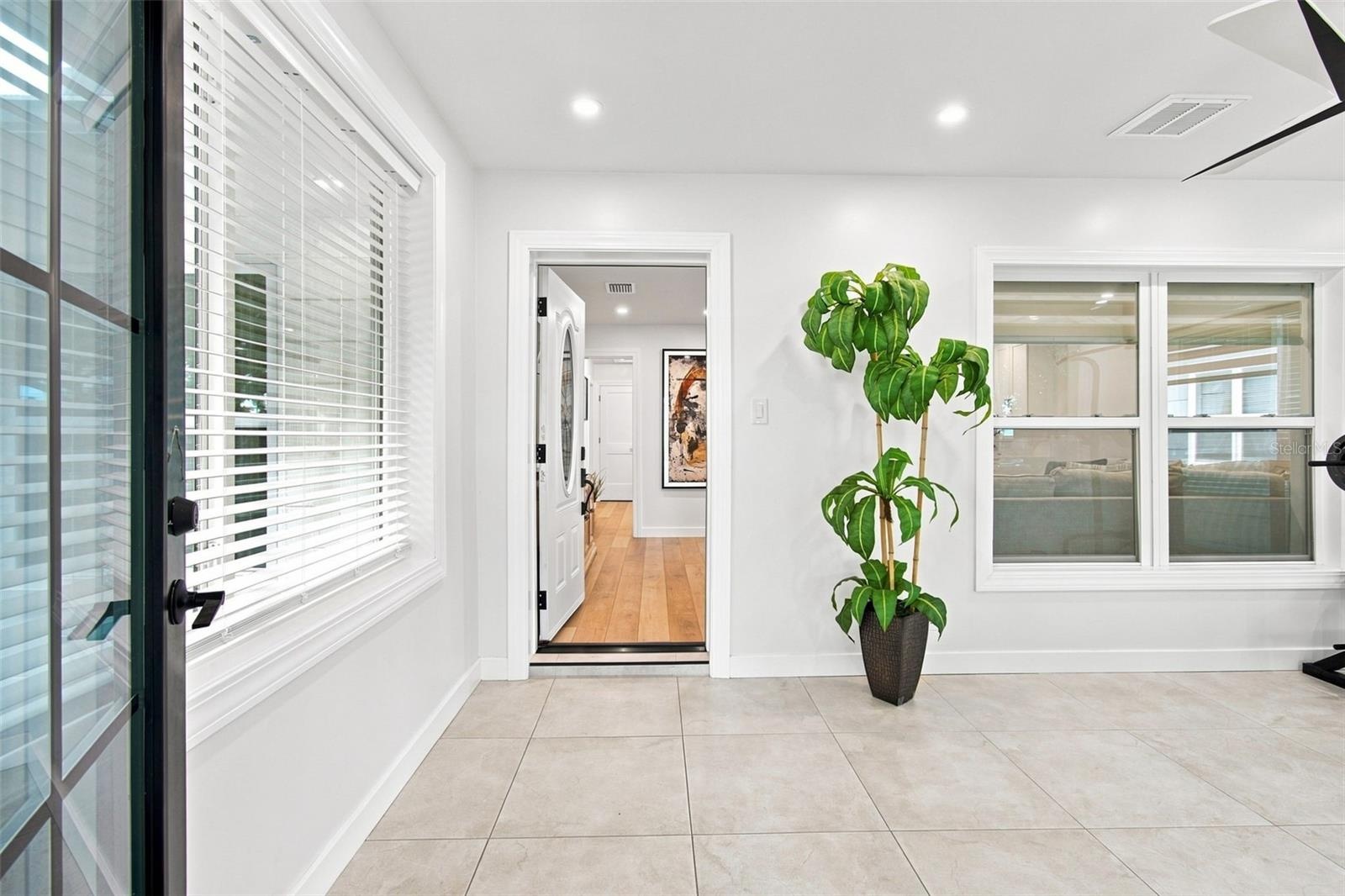 Entry Flex Room