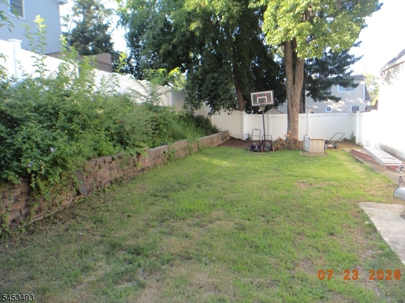 YARD