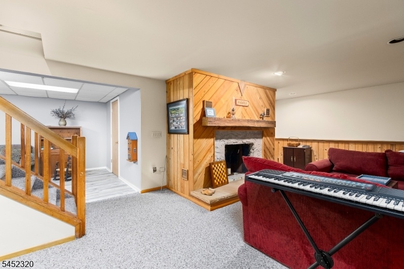 Sitting room in Basement