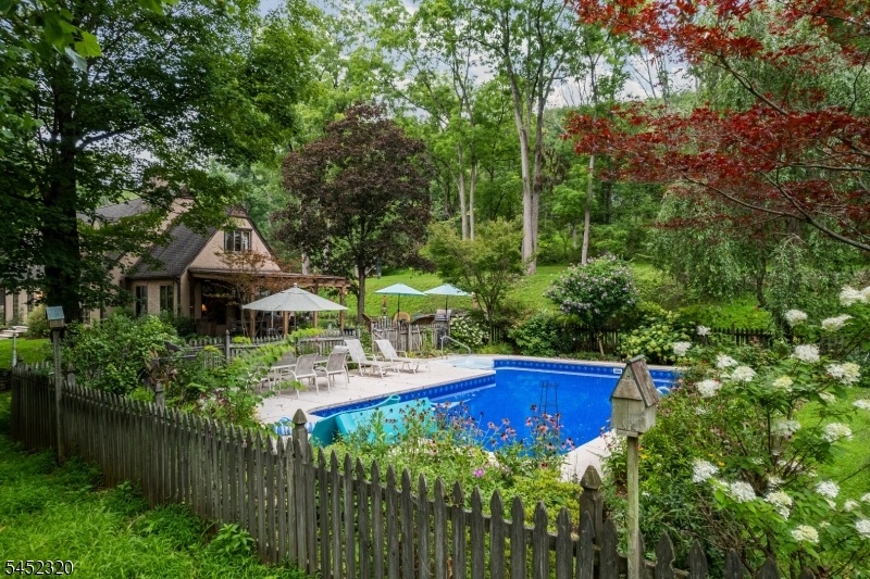 Salt water pool