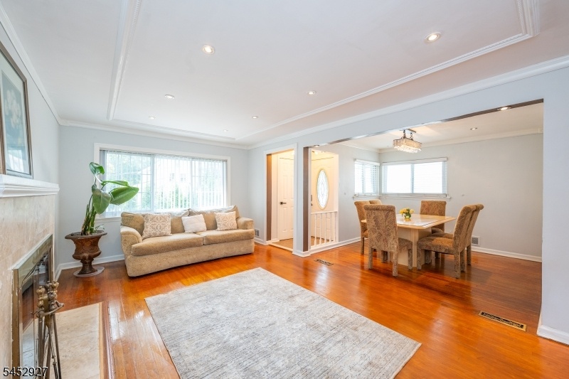 Living Dining