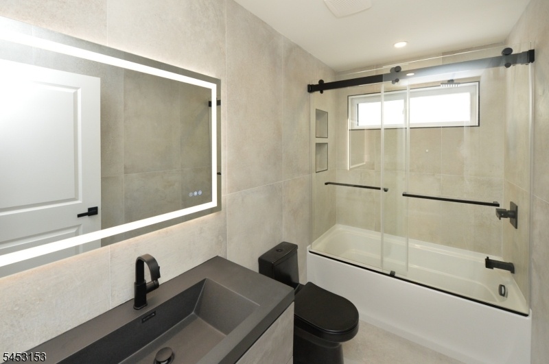 Full bathroom