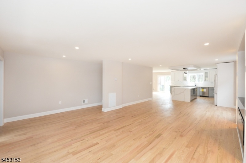 living room/Kitchen