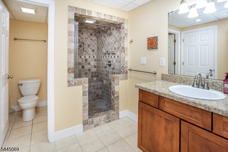LL Bathroom
