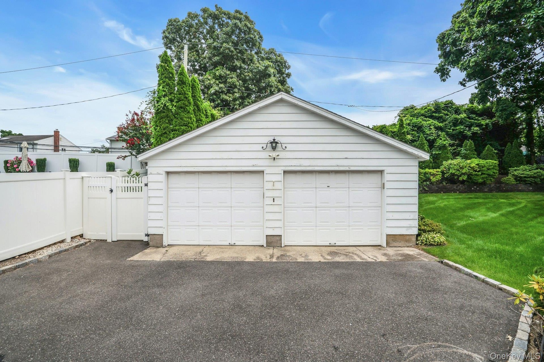2 Car Garage.
