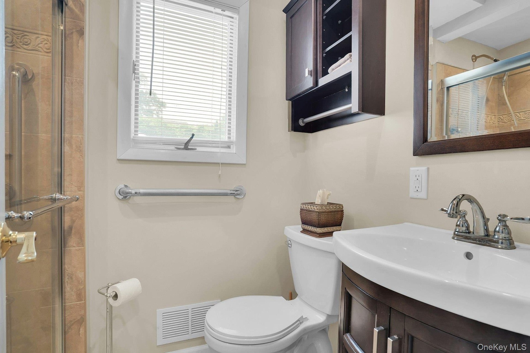 Full Bathroom on the 1st Floor.