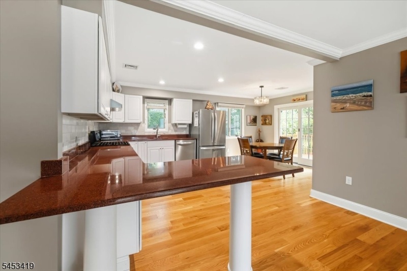 Breakfast Bar