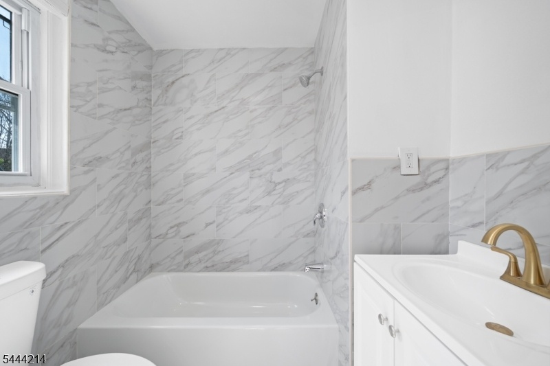 Unit 2 Bathroom