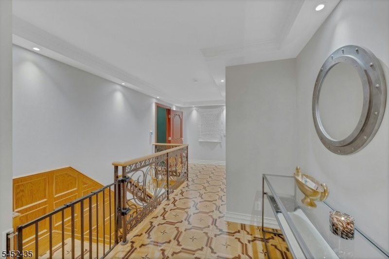 Bedroom Wing Hall