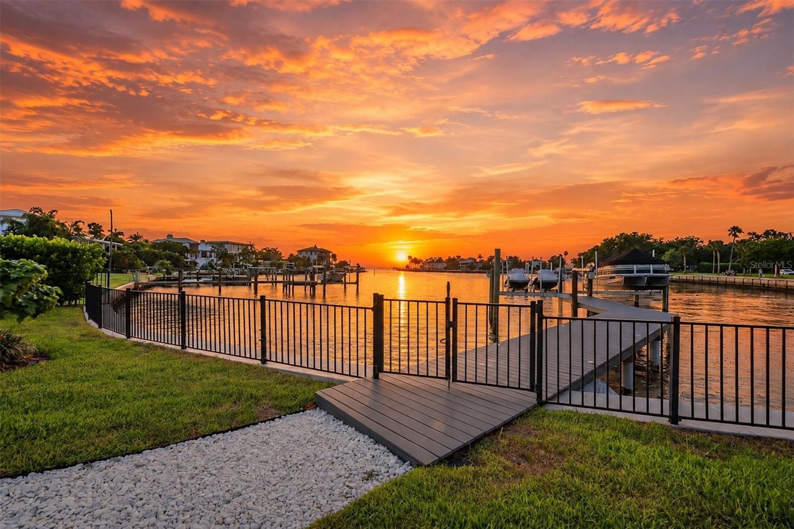 Dock