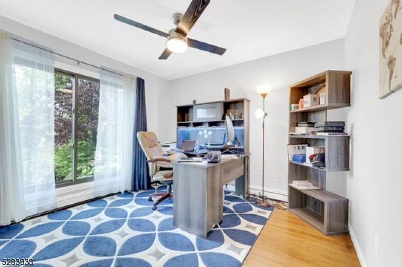 Office/ Bedroom 1st Floor