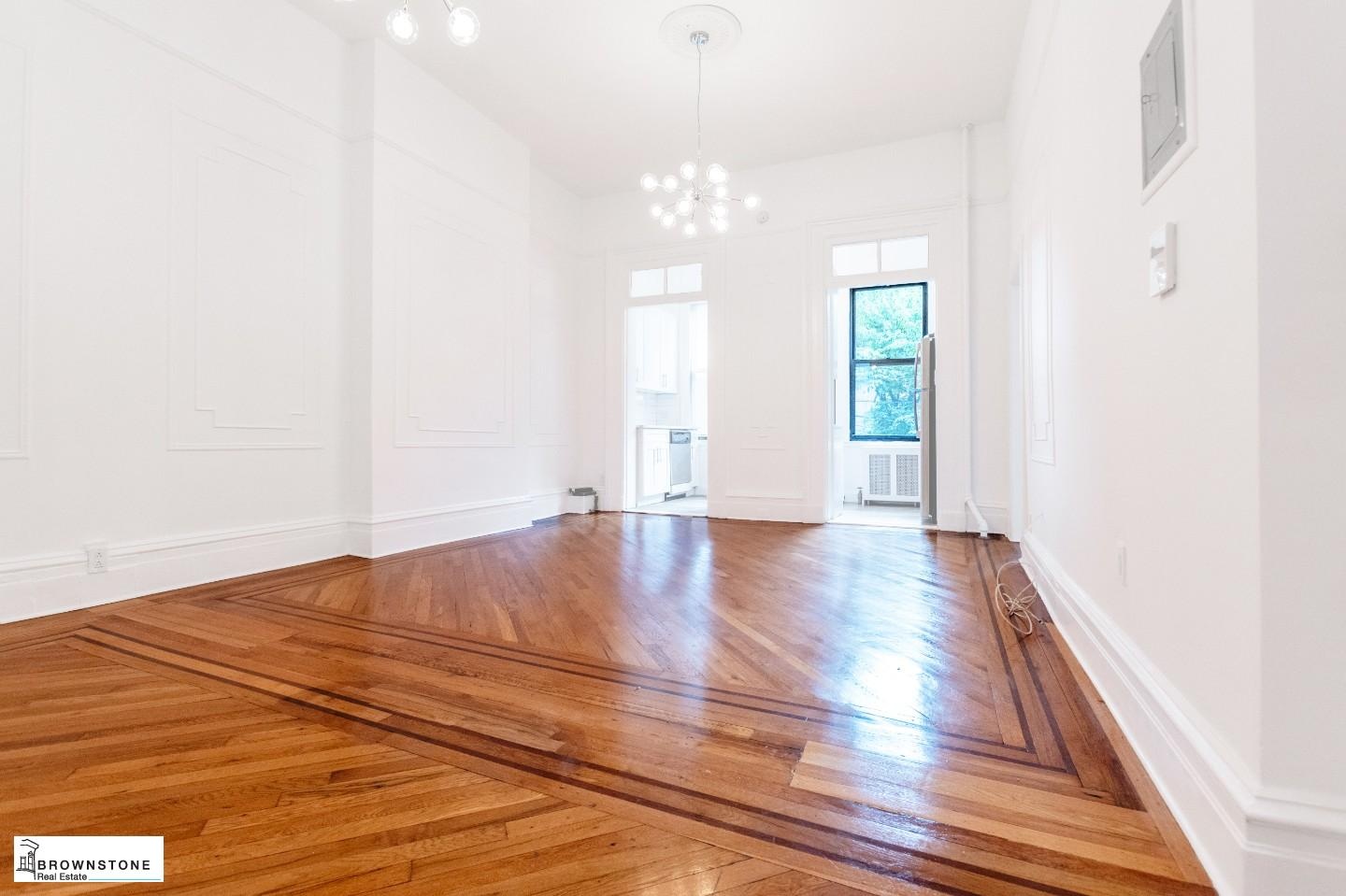 Dining/ Living Room