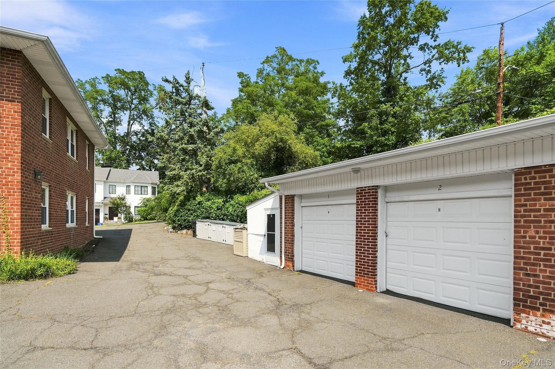 Private One car garage