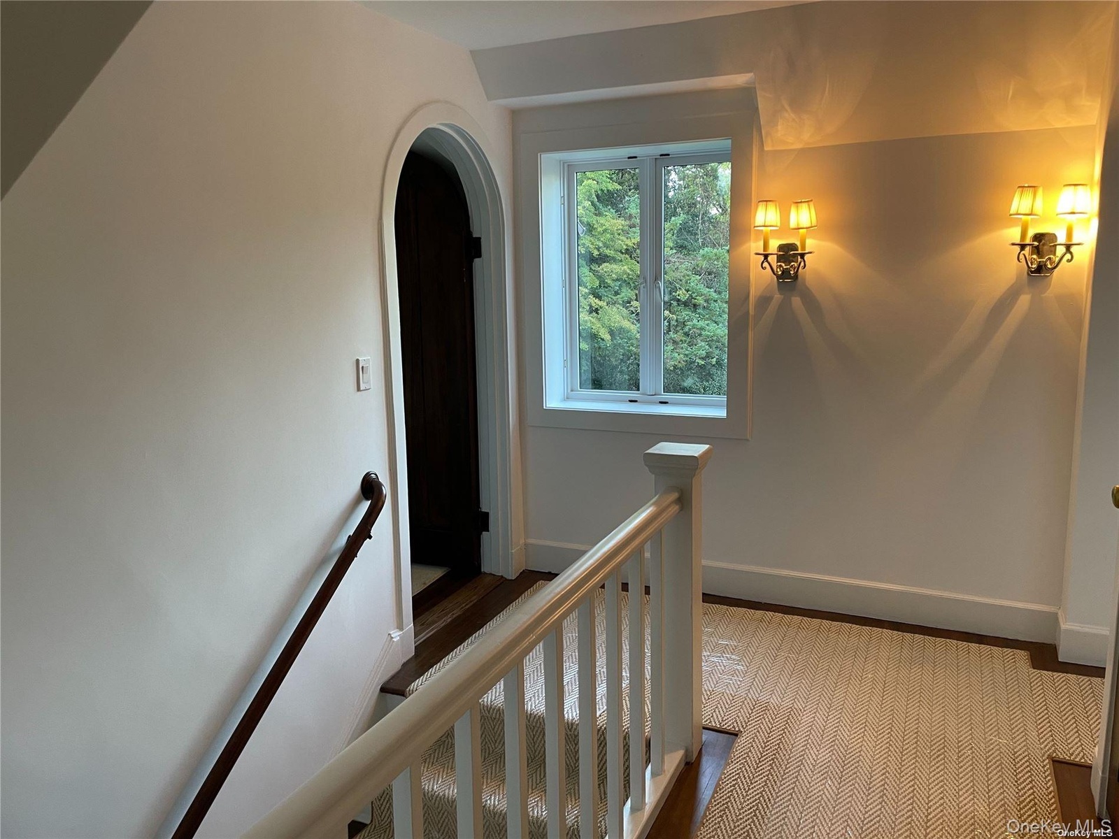 2nd floor landing