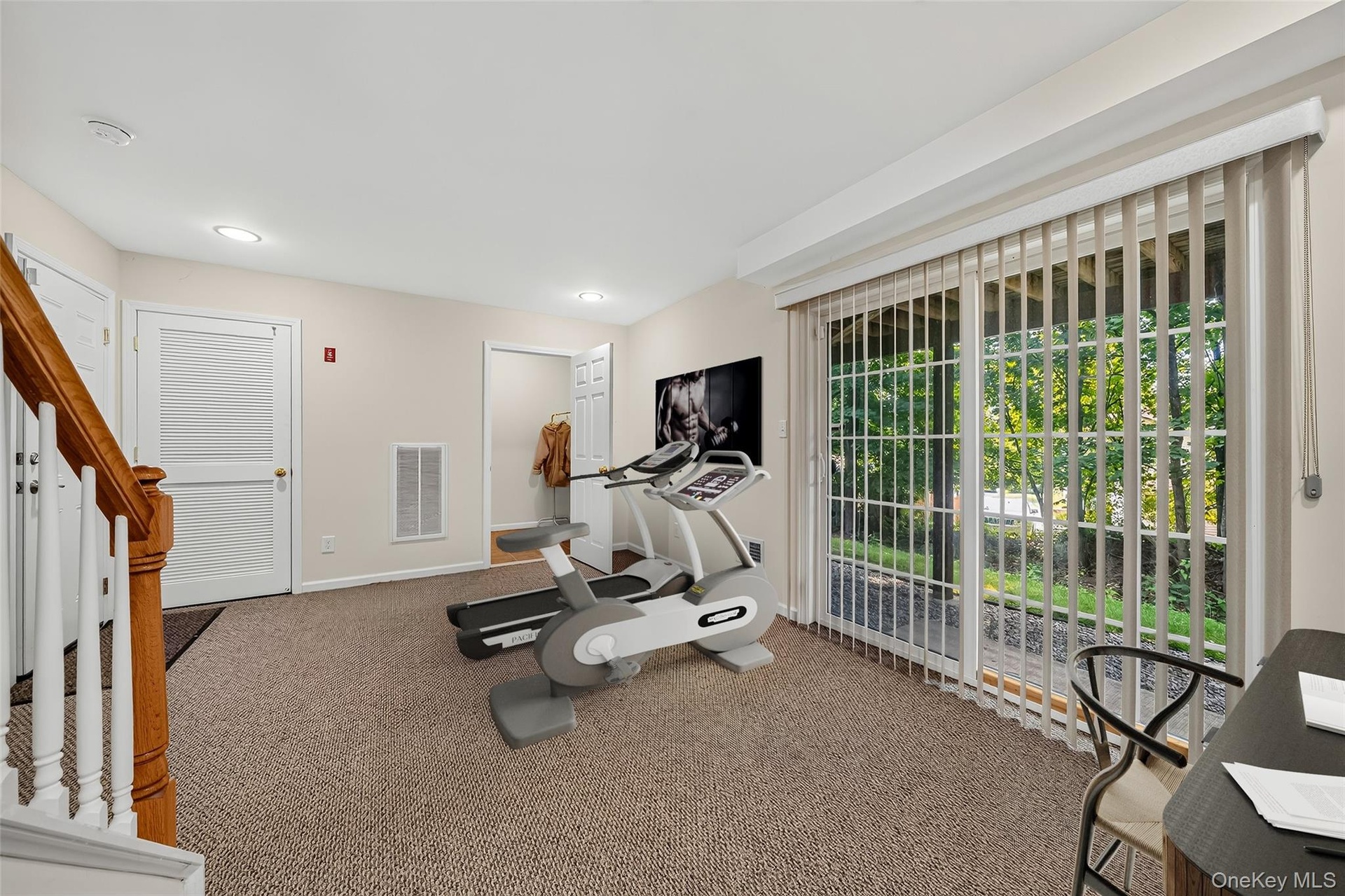 Make this space whatever you need it for. Virtually staged.