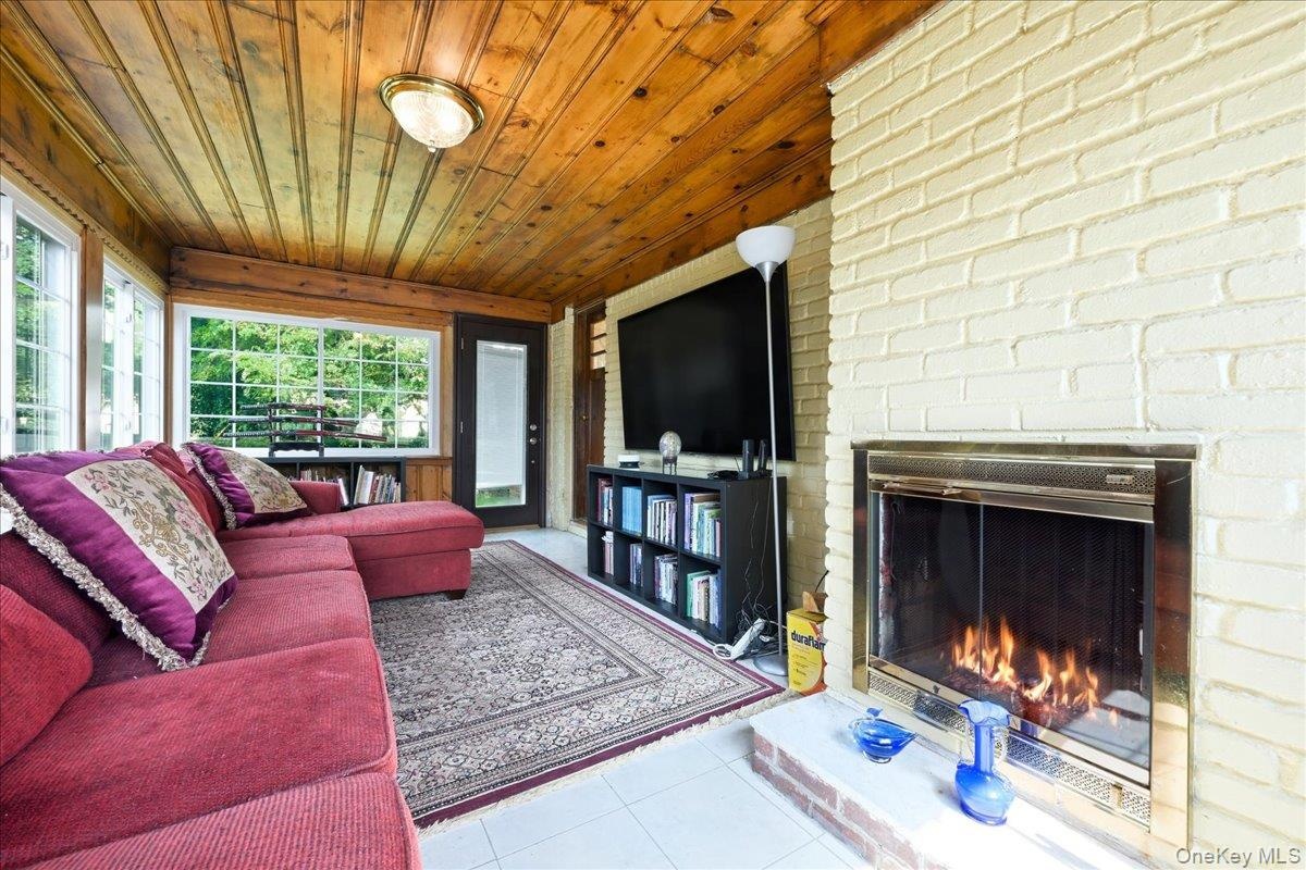 4 Season Room/Office