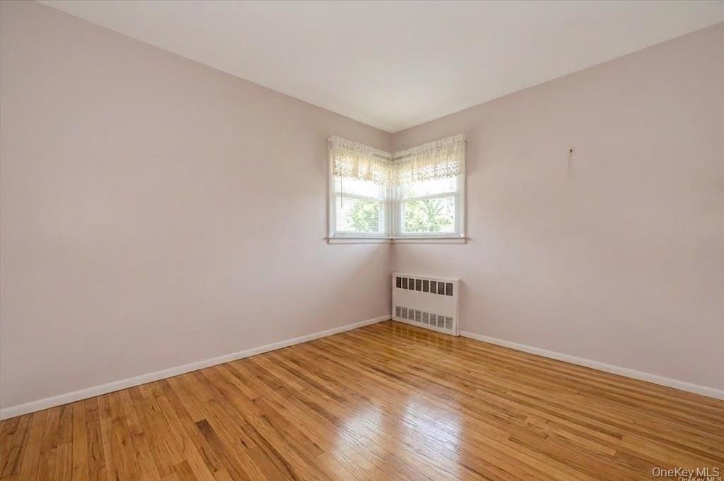 Vacant Room AI Image